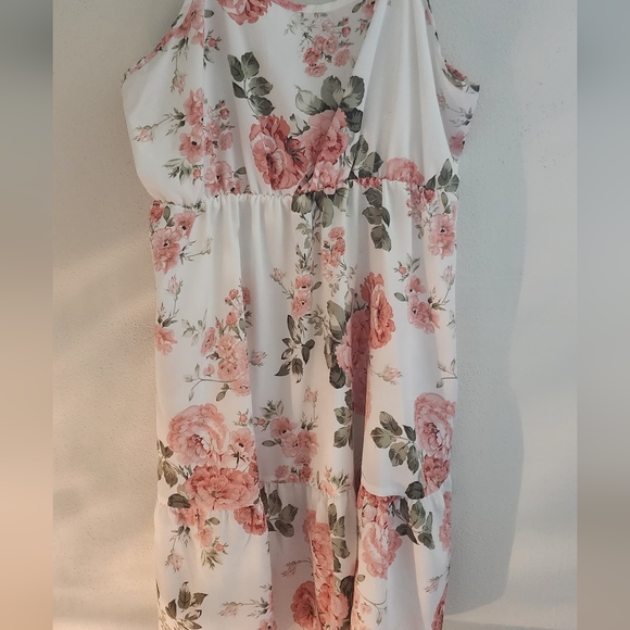 Women's Sundress - Picture 2 of 2